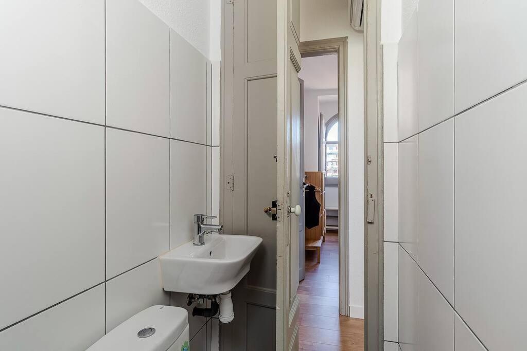 Canela Homes Barcelona Bailen מראה חיצוני תמונה