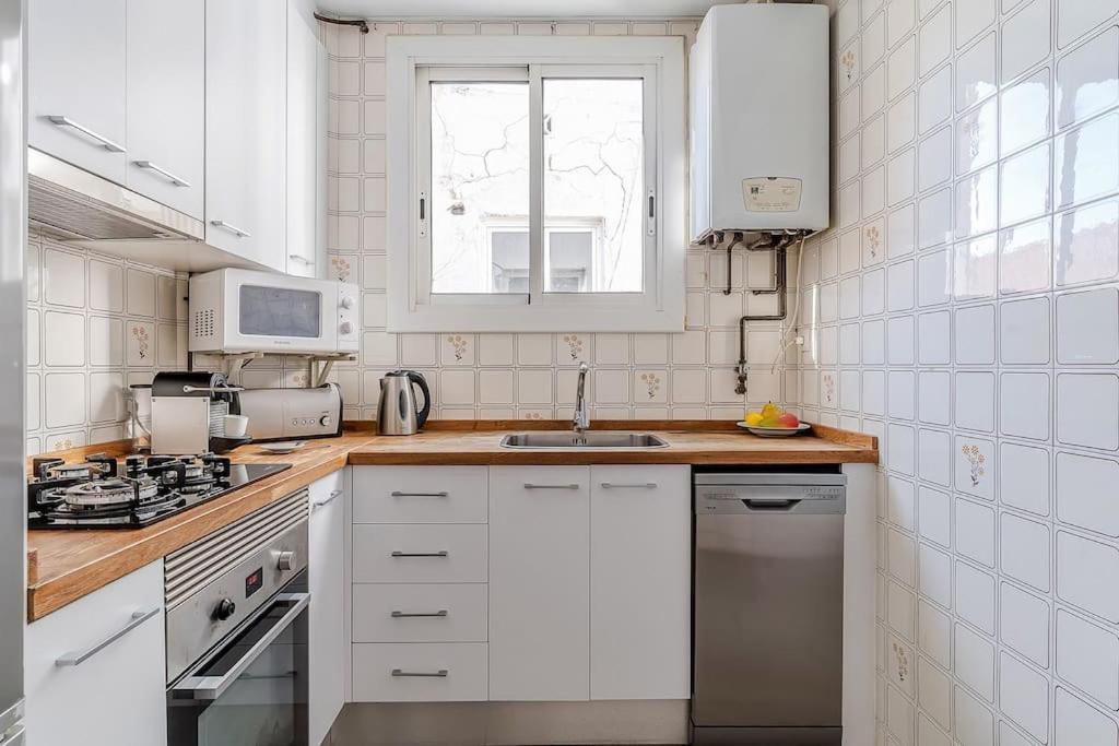 Canela Homes Barcelona Bailen מראה חיצוני תמונה